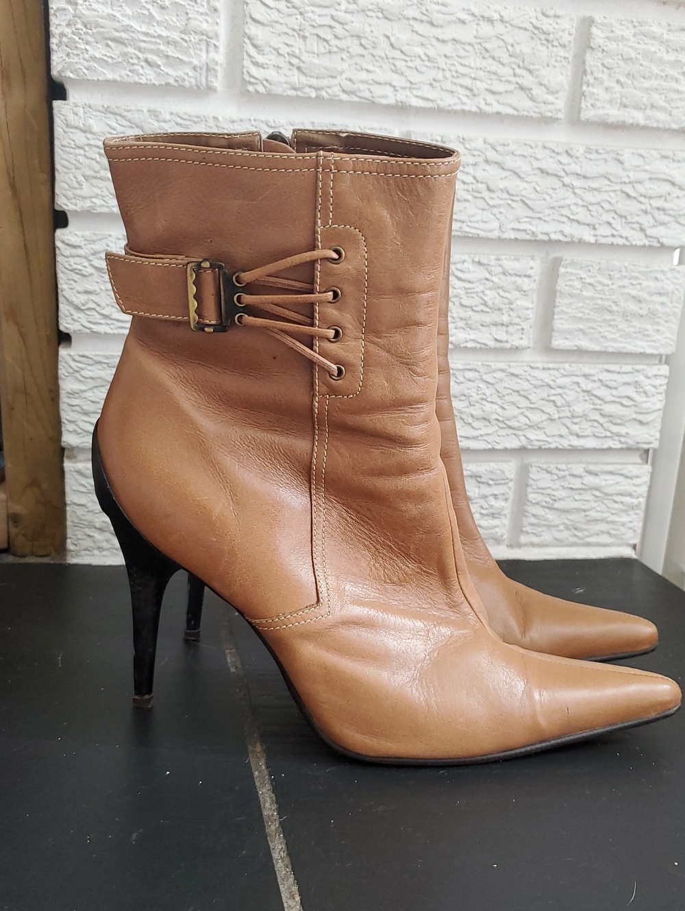 Ana Paula Tan Leather Pointed-Toe High-Heel Ankle Boots Sz 9.5 Fall Feminine